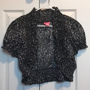 ✨Black leopard print sweater ✨